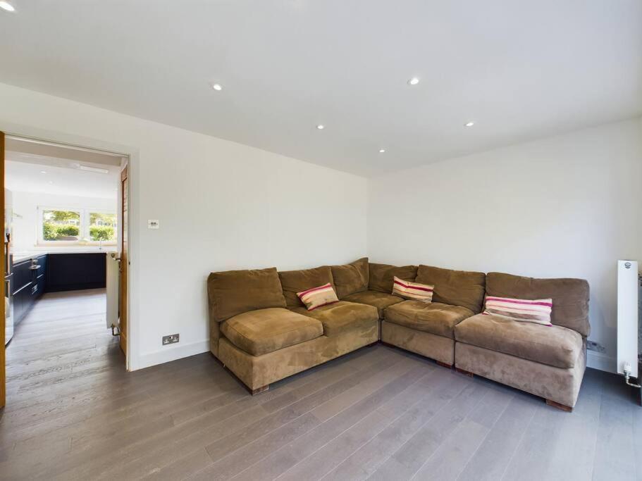 Stylish Cotswold Parking Peaceful Garden Winchcombe Exterior photo